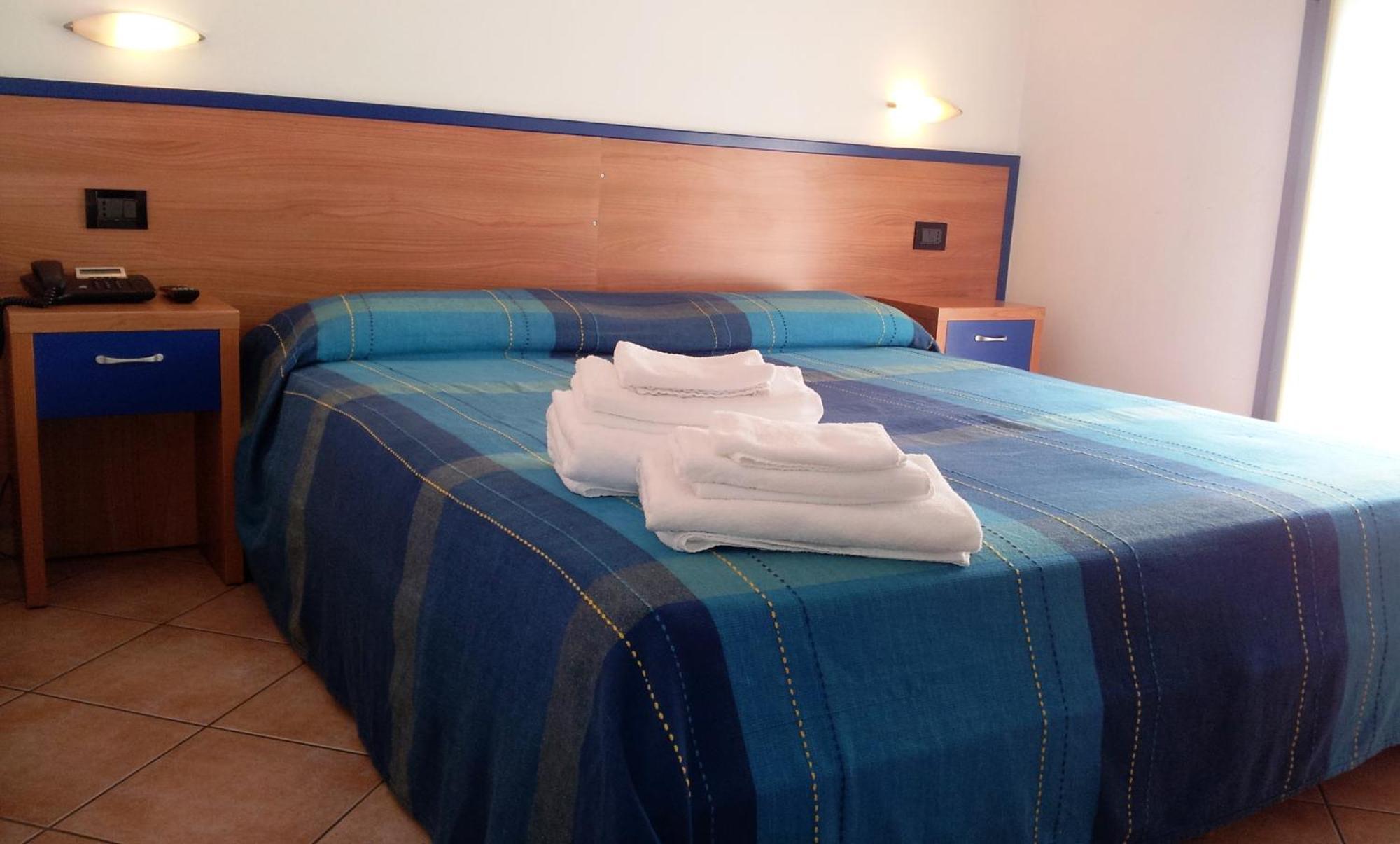 Hotel Iride Stazione Lambrate Citta Studi Milán Exterior foto