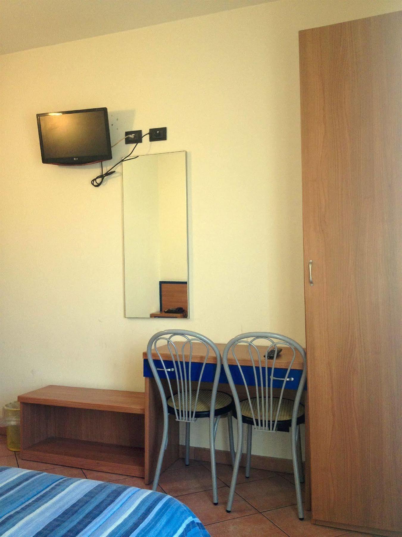 Hotel Iride Stazione Lambrate Citta Studi Milán Exterior foto